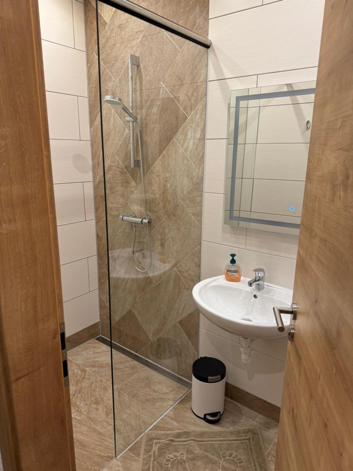 Ferienwohnung Zeitler Treuen ภายนอก รูปภาพ
